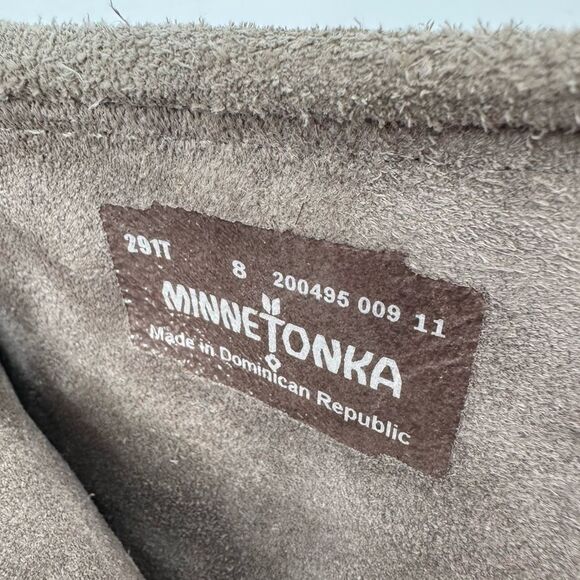 Grey Fringe Minnetonka Booties Women's Size 8 - Picture 7 of 8